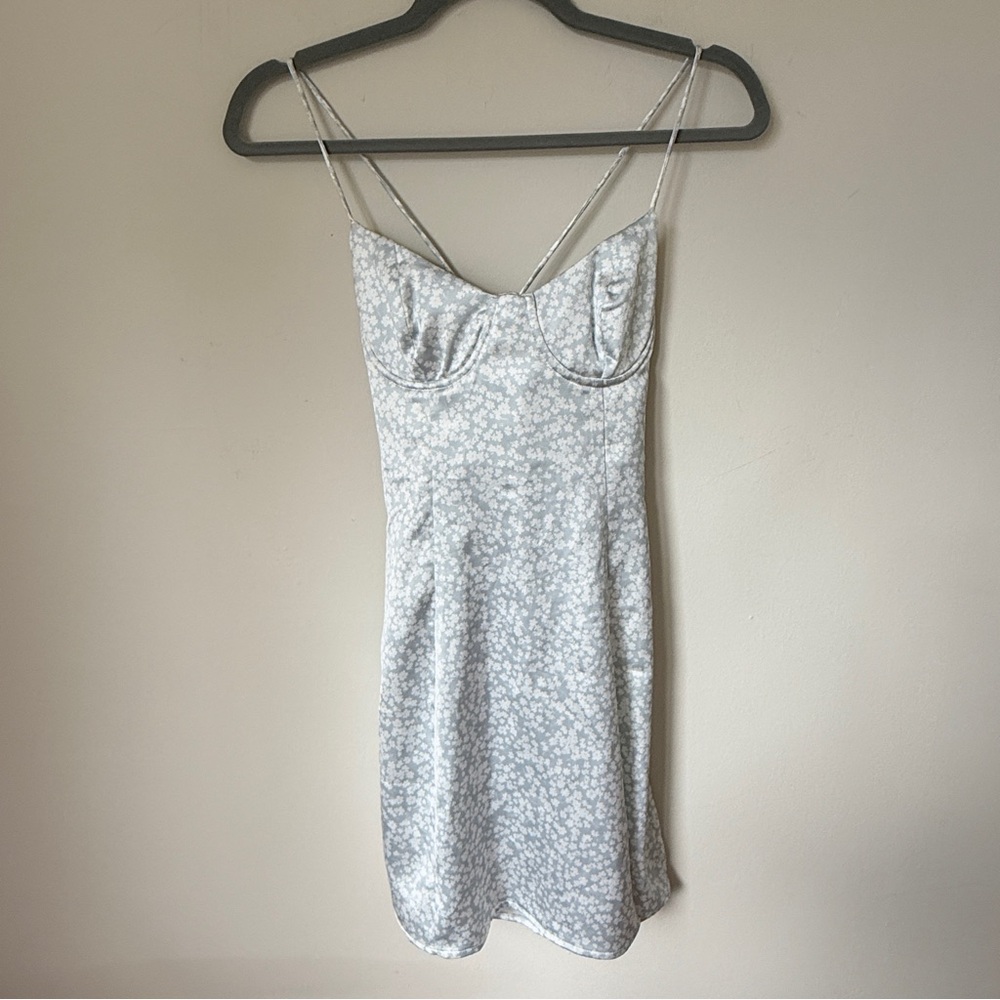 White Fox Boutique NWT Surprise Me Mini Dress in Blue Ditsy Floral Size XS